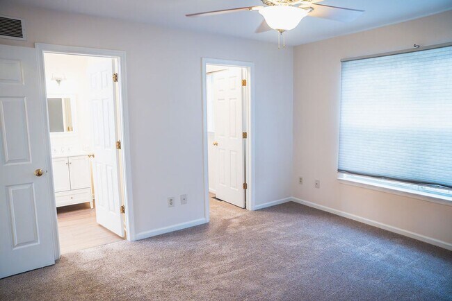 Building Photo - 149 Sunnyside Ln