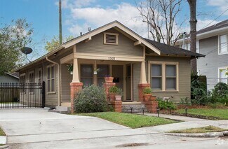 Building Photo - 1301 Bomar St