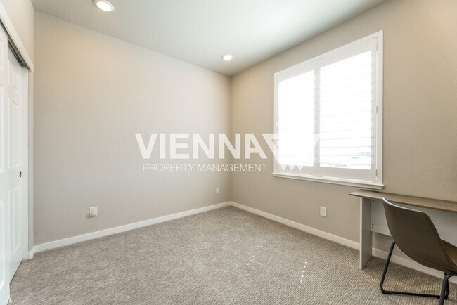 Building Photo - 4120 Gossamer St