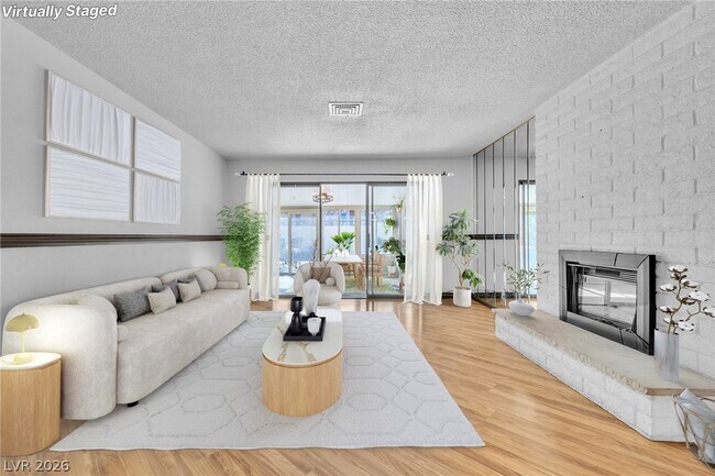 Building Photo - 2457 Swan Ln