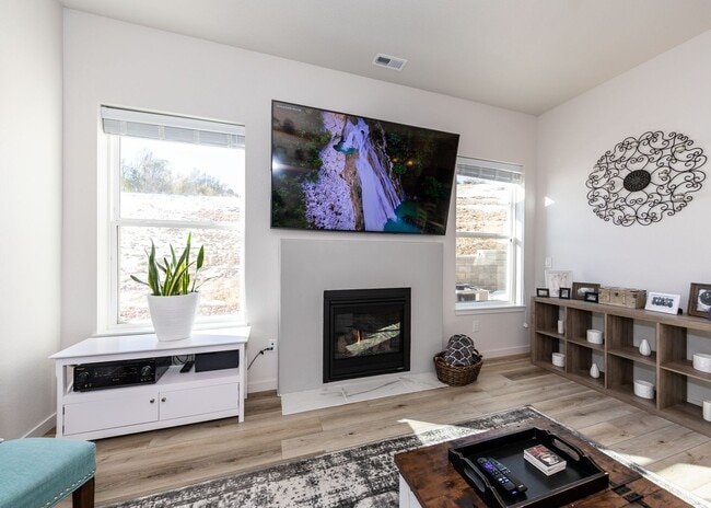 Building Photo - Serene, Peaceful Retreat nestled up to Mt Open Space