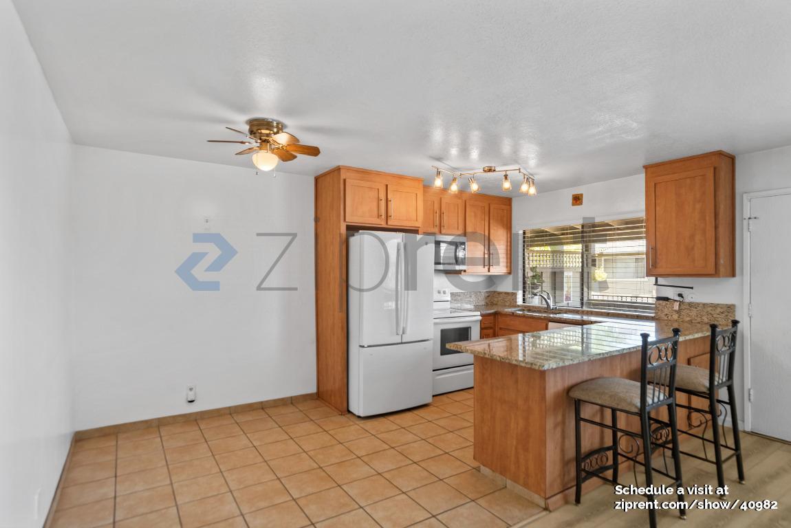 Building Photo - 1231 Juniper Dr