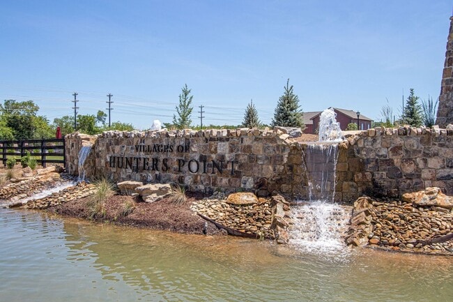 Building Photo - FOR LEASE - 4 BED, 2.5 BATH IN LEBANON!