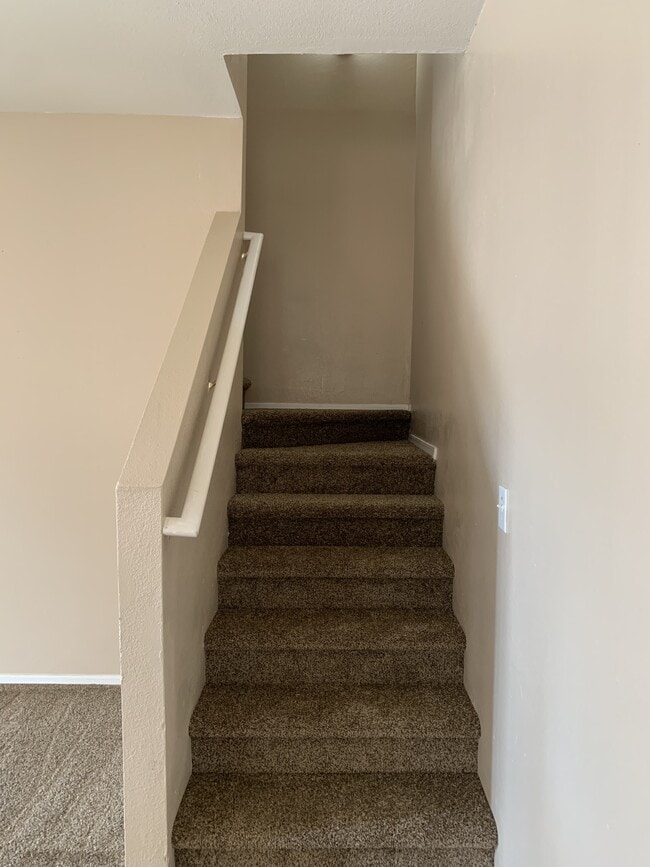 Building Photo - 6796 S Parliament Dr