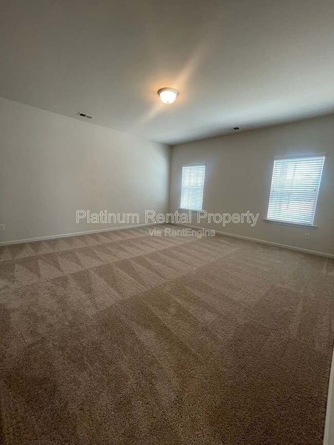 Building Photo - 32 Thedford Dr