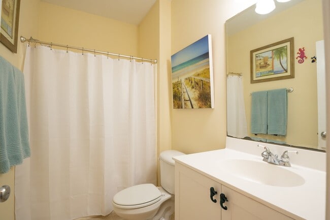 Building Photo - Mellow Yellow @ 1114 Bonito Lane #1
