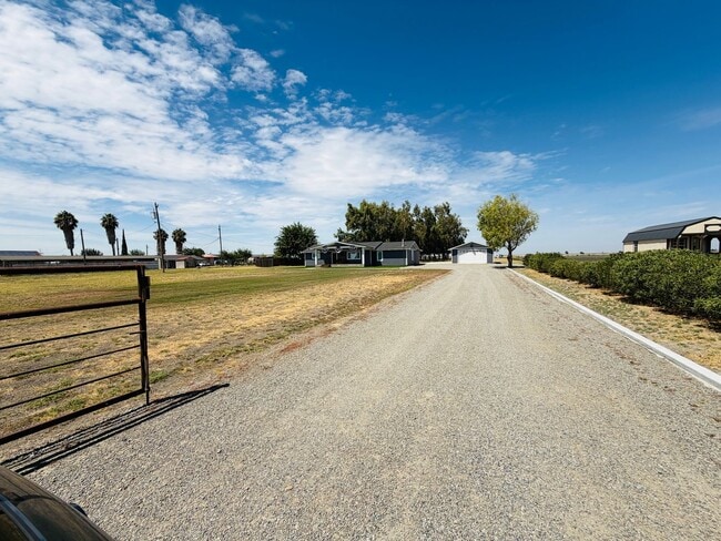 Building Photo - 11520 State Highway 152