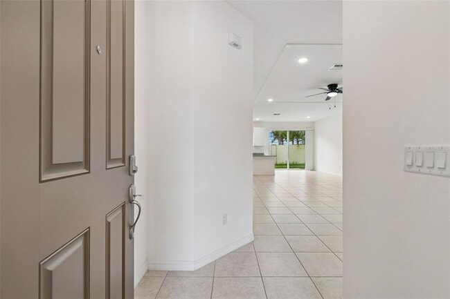 Building Photo - 34214 Rogallo Ln