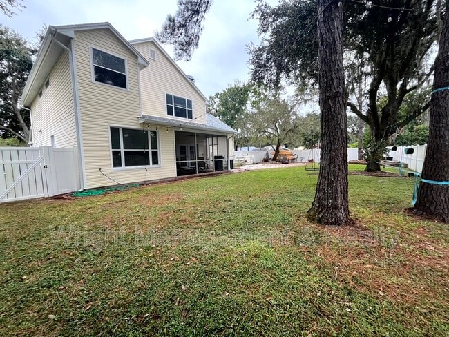 Building Photo - 1005 Misty Hollow Ln