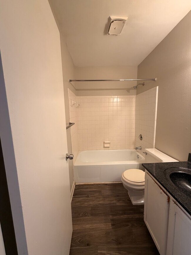 Building Photo - 310 Orchard Trace Ln