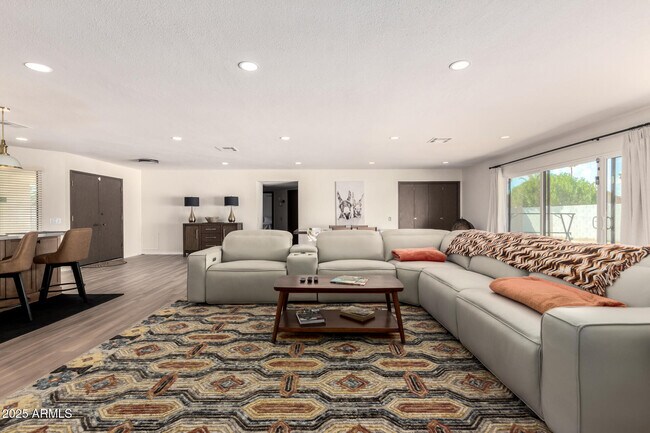 Building Photo - 12646 W Limewood Dr