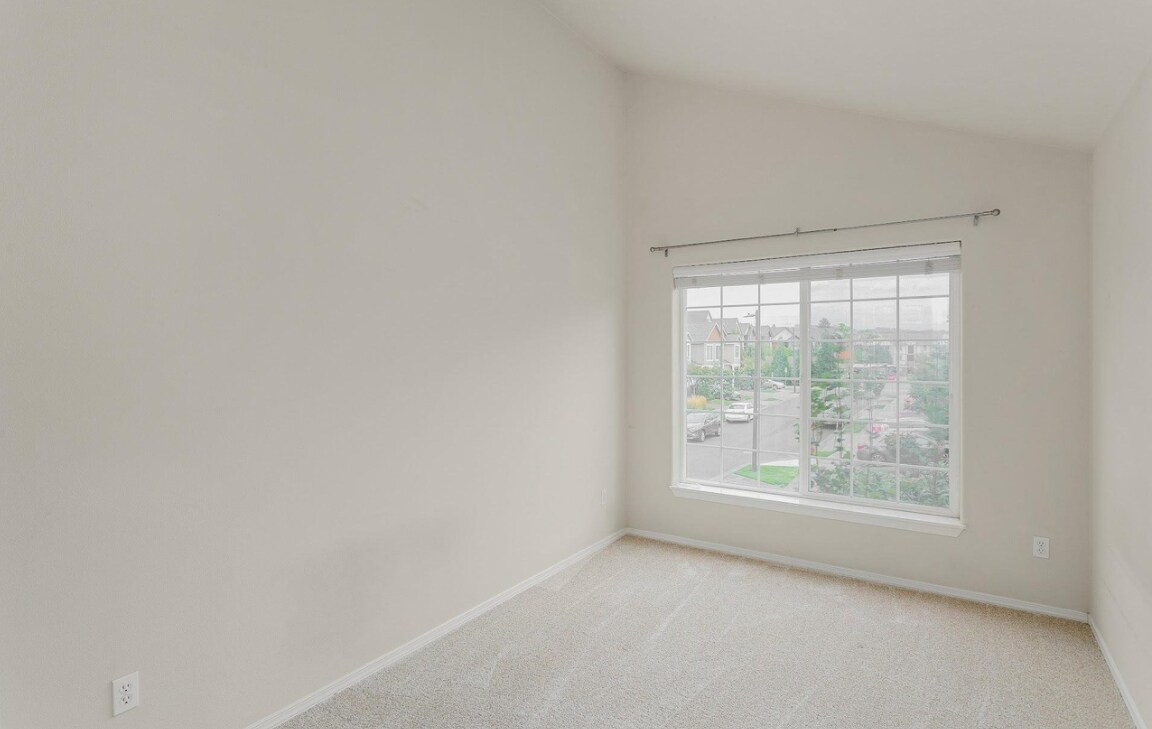 Building Photo - 1245 SW 175th Ave