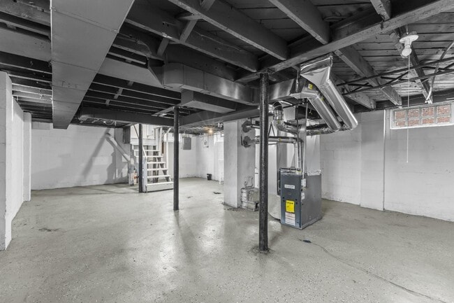 Building Photo - 19973 Lumpkin St