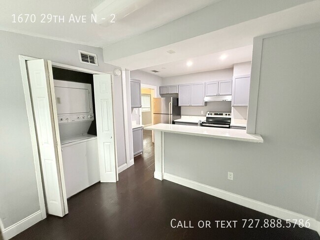 Building Photo - 1670 29th Ave N