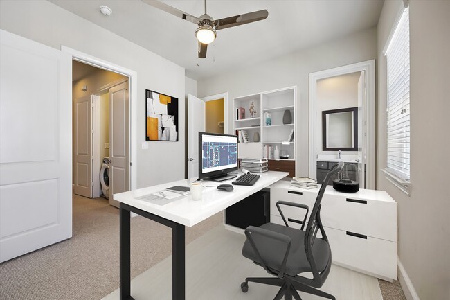 Building Photo - 2016 Covent Garden Station