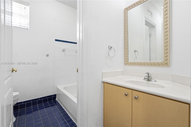 Building Photo - 15203 SW 142nd Ave