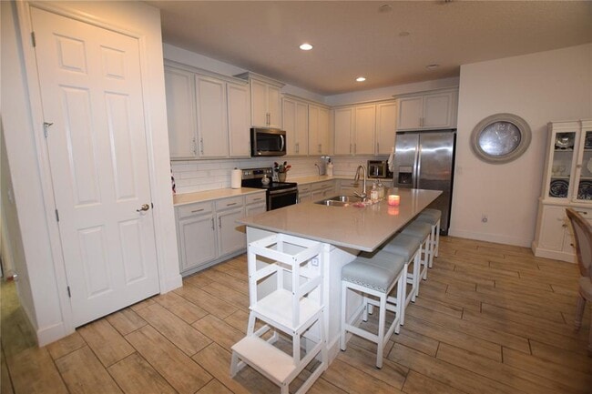 Building Photo - 2651 Magpie Way
