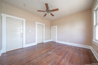 Building Photo - 204 Mt Vernon Ct