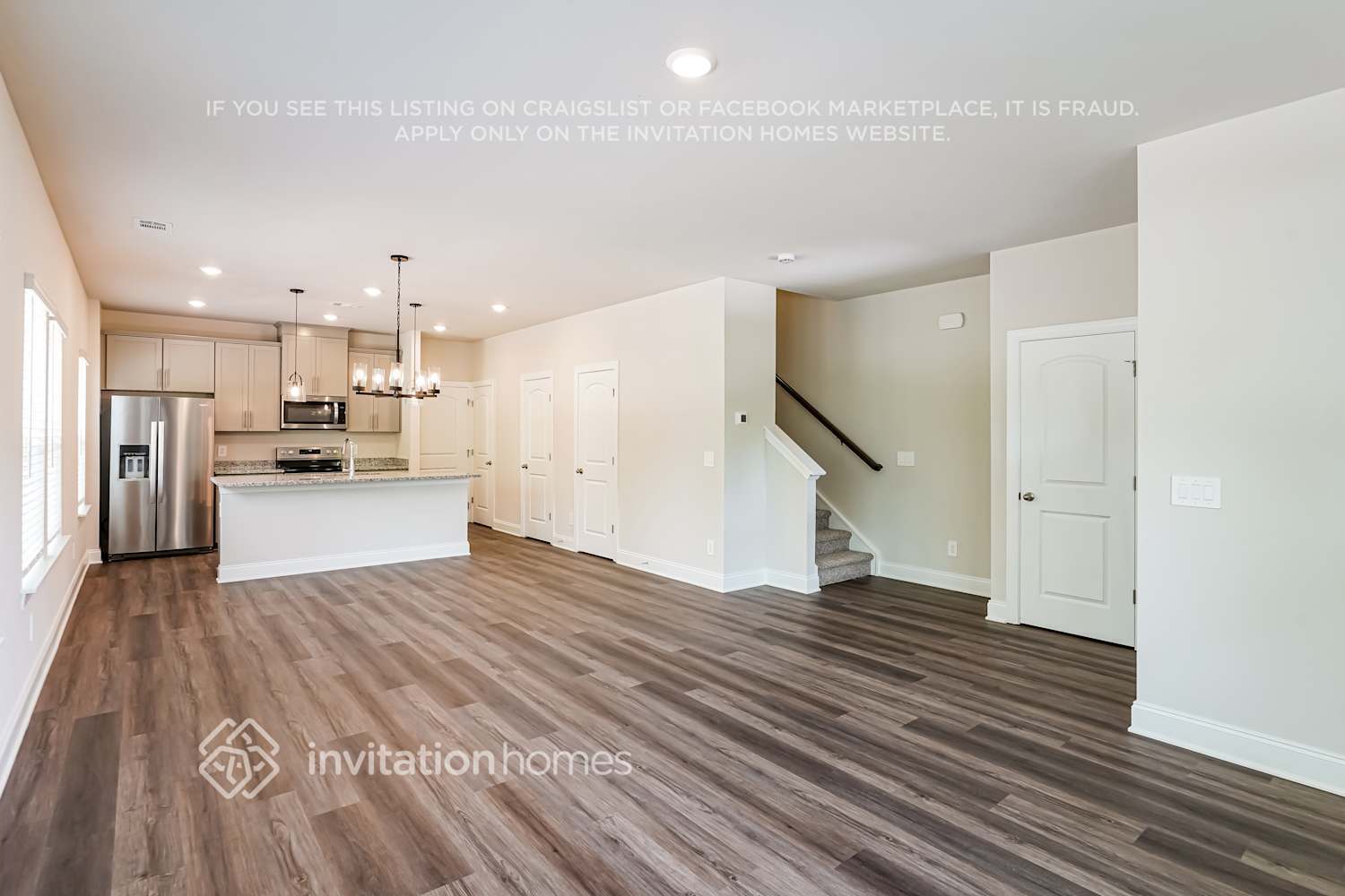 Building Photo - 223 River Rock Dr
