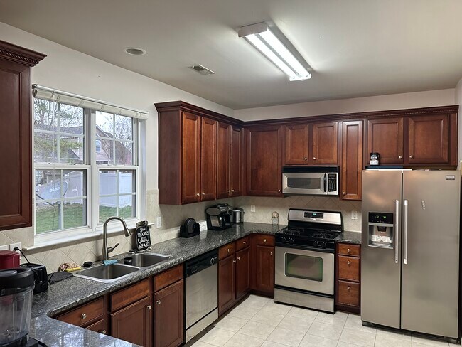 Building Photo - 15037 Taylor Ridge Ln