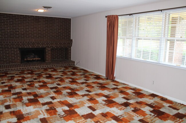 Building Photo - 103 Terrace Ct