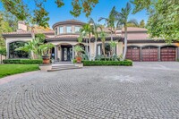 Building Photo - 25644 Queenscliff Ct