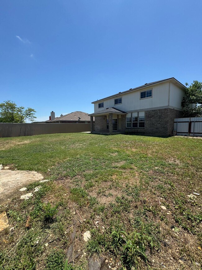 Building Photo - 701 Black Hills Trail