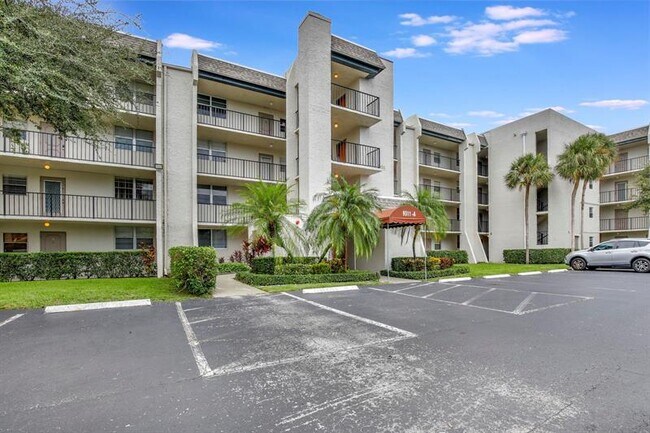 Building Photo - 9311 Orange Grove Dr