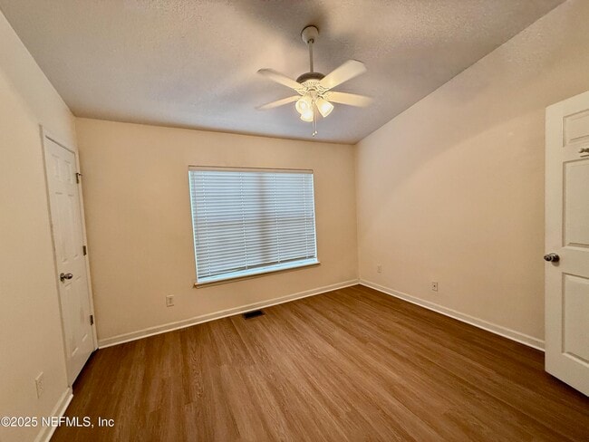 Building Photo - 3514 Summerlin Ln N