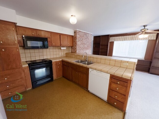 Building Photo - $4,795 - Beautiful 4 beds/2 Baths Home near Los Gatos Border