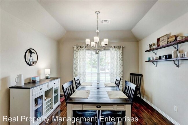 Building Photo - 3 br, 2 bath House - 17609 Red Tailed Hawk...