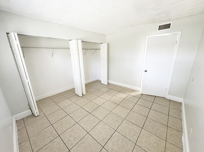 Building Photo - 4501 Treehouse Ln