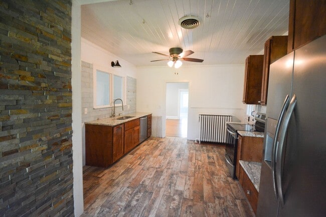 Building Photo - Incredible home in the heart of Historic SW!