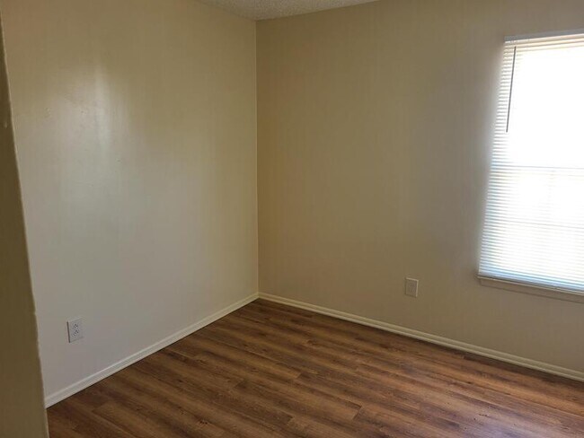 Building Photo - 4103 Thalia Station Circle - .