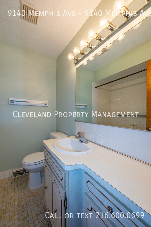 Building Photo - 9140 Memphis Ave