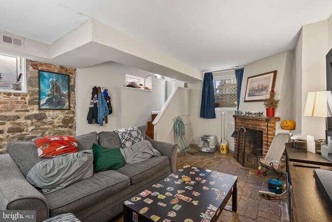 Building Photo - 787 S 3rd St