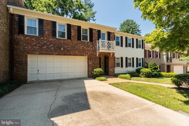 Building Photo - 10515 Meadow Bridge Ln