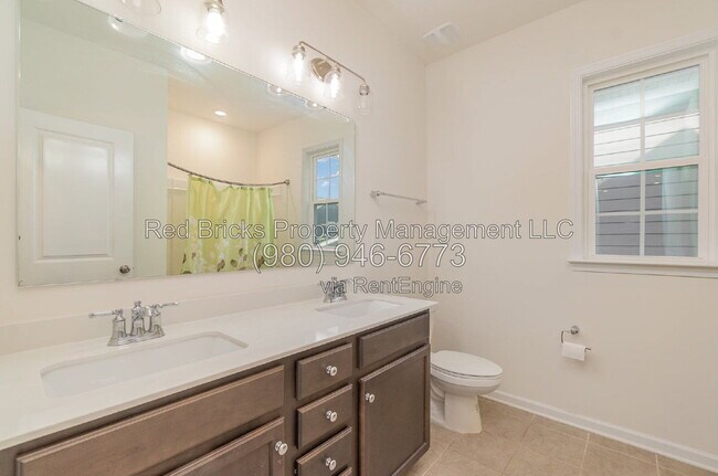 Building Photo - 12917 Hindcross Dr