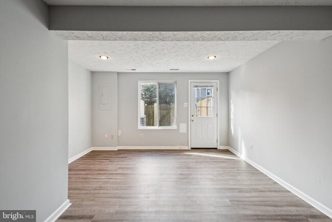 Building Photo - 8549 Blackfoot Ct
