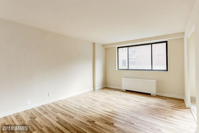 Building Photo - 1420 N St NW