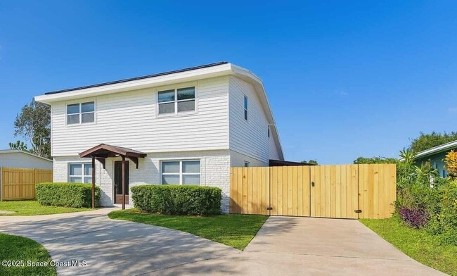 Building Photo - 746 Ironwood Dr