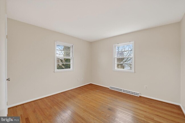 Building Photo - 5421 Henderson Way