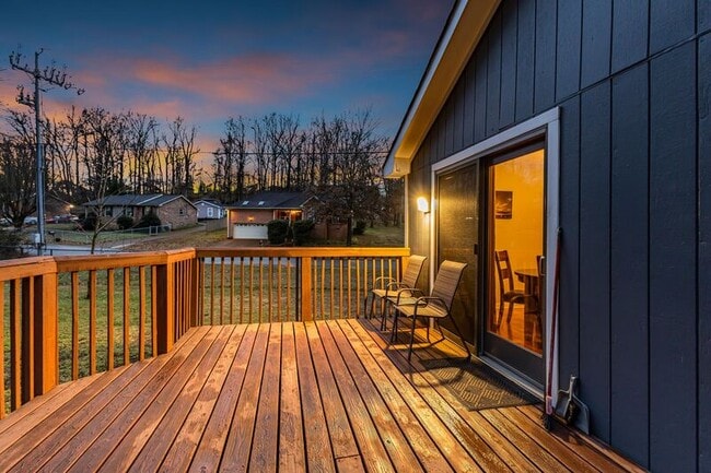 Building Photo - 921 Fitzpatrick Rd