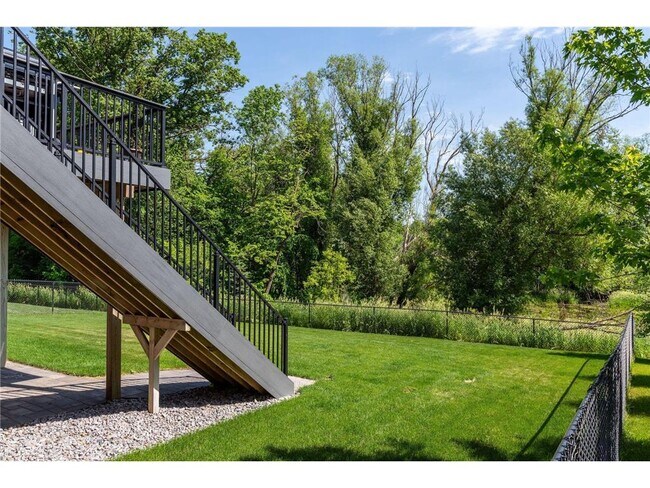 Building Photo - 5596 Orchard Cove