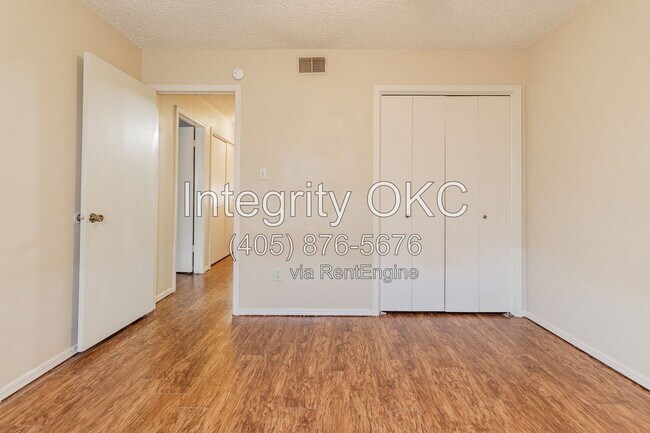 Building Photo - 618 Welston Cir