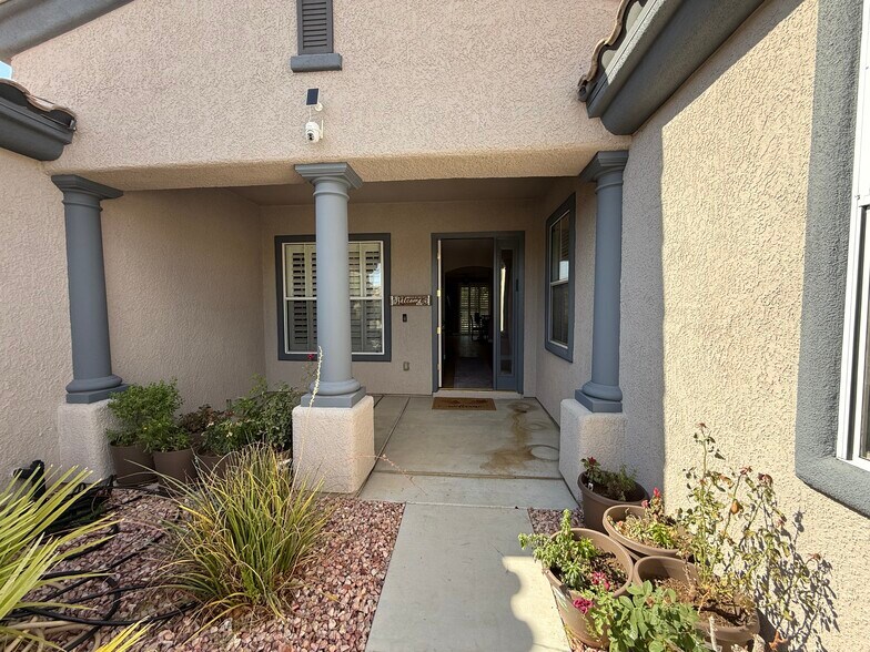 Building Photo - 10246 Rio de Thule Ln