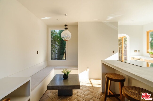 Building Photo - 2640 Clyde Ave