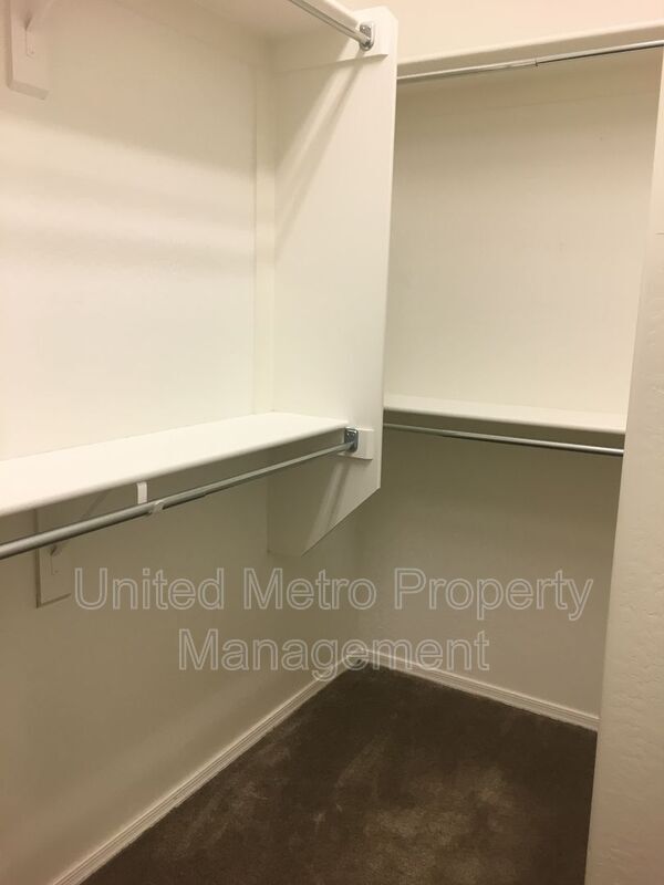 Building Photo - 6065 Haskins Ct