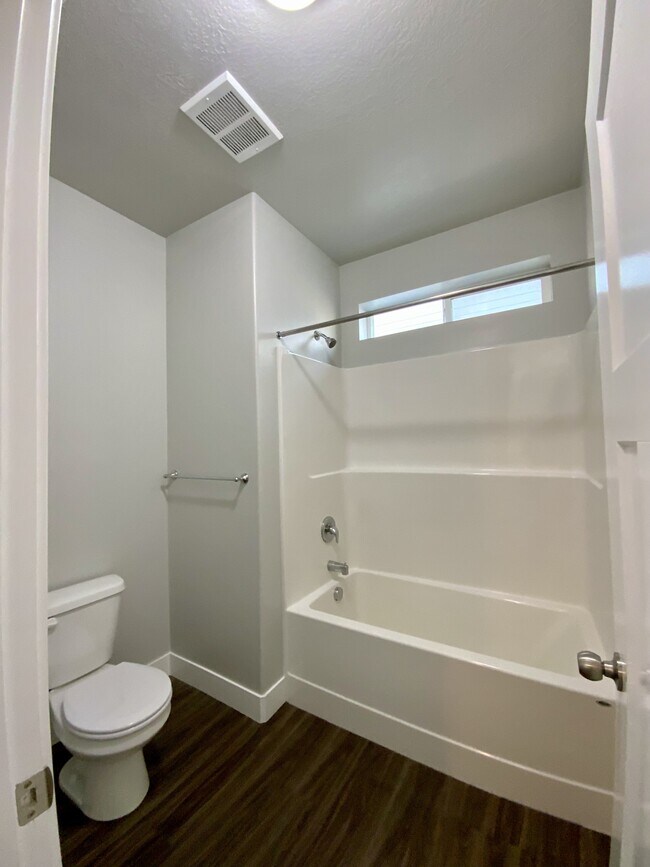 Building Photo - 3724 W 1850 N