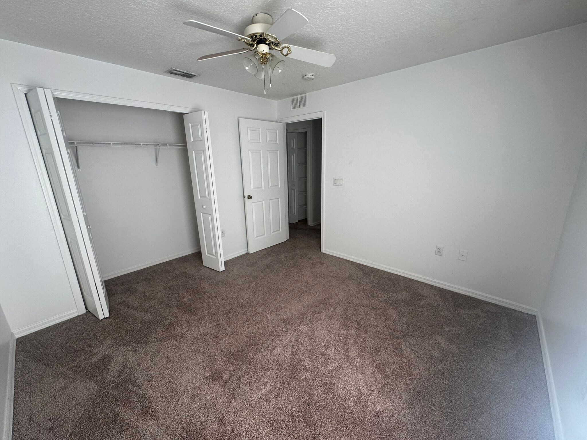 Building Photo - 27 Flatfish Dr